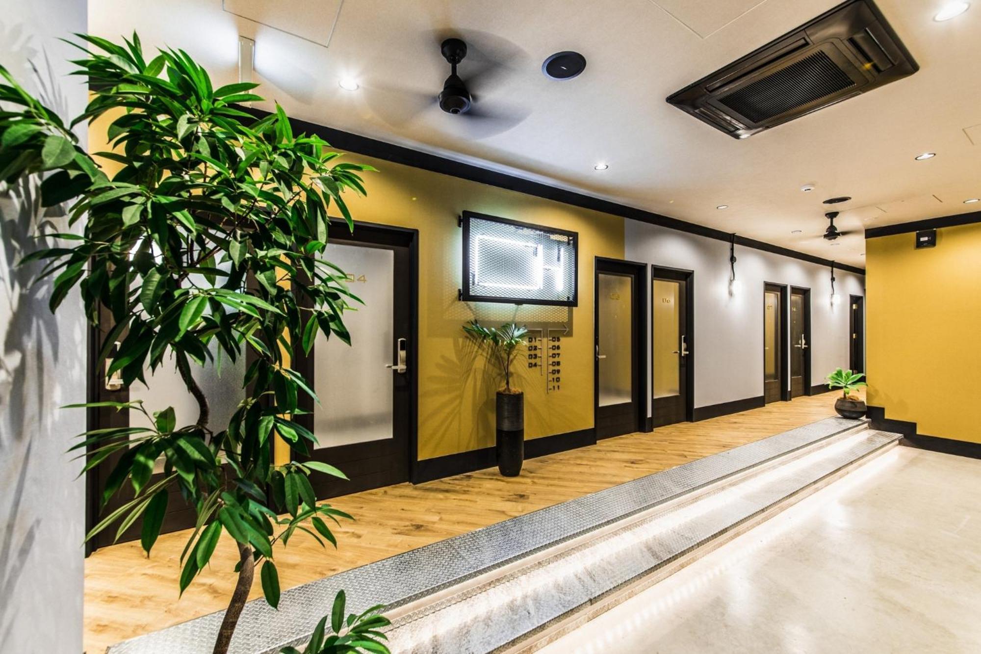 H Hotel Фукуока Экстерьер фото